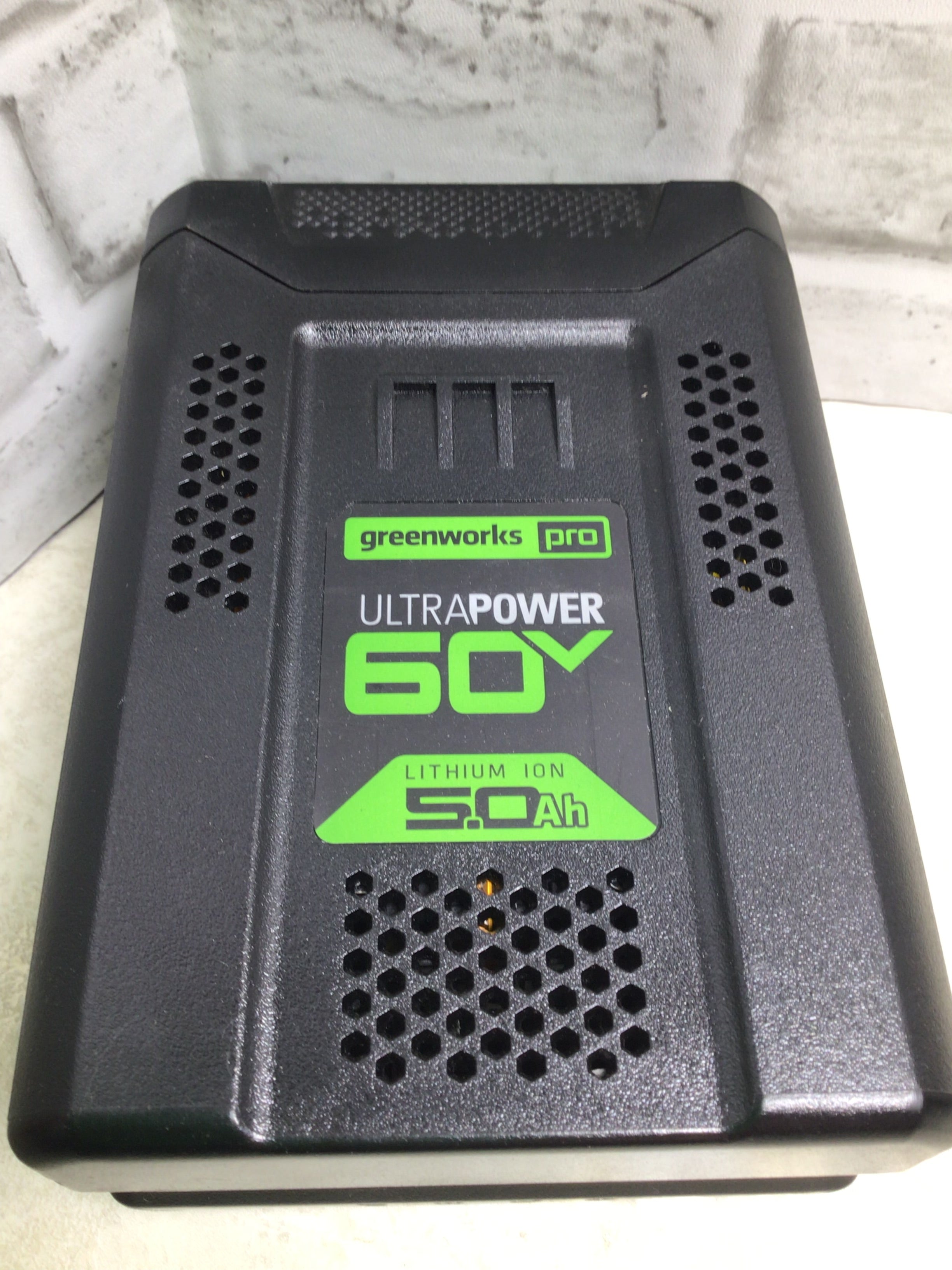Greenworks Pro 60v, 30a, Ultra Power 5.0ah Max Battery LB605 (7754634395886)